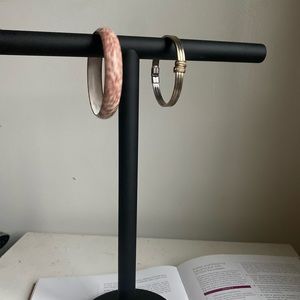 Bangles bracelet metal black jewelry stand new